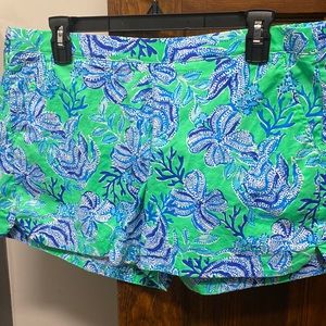 Lilly Pulitzer Ocean View Pull On Short size Large
